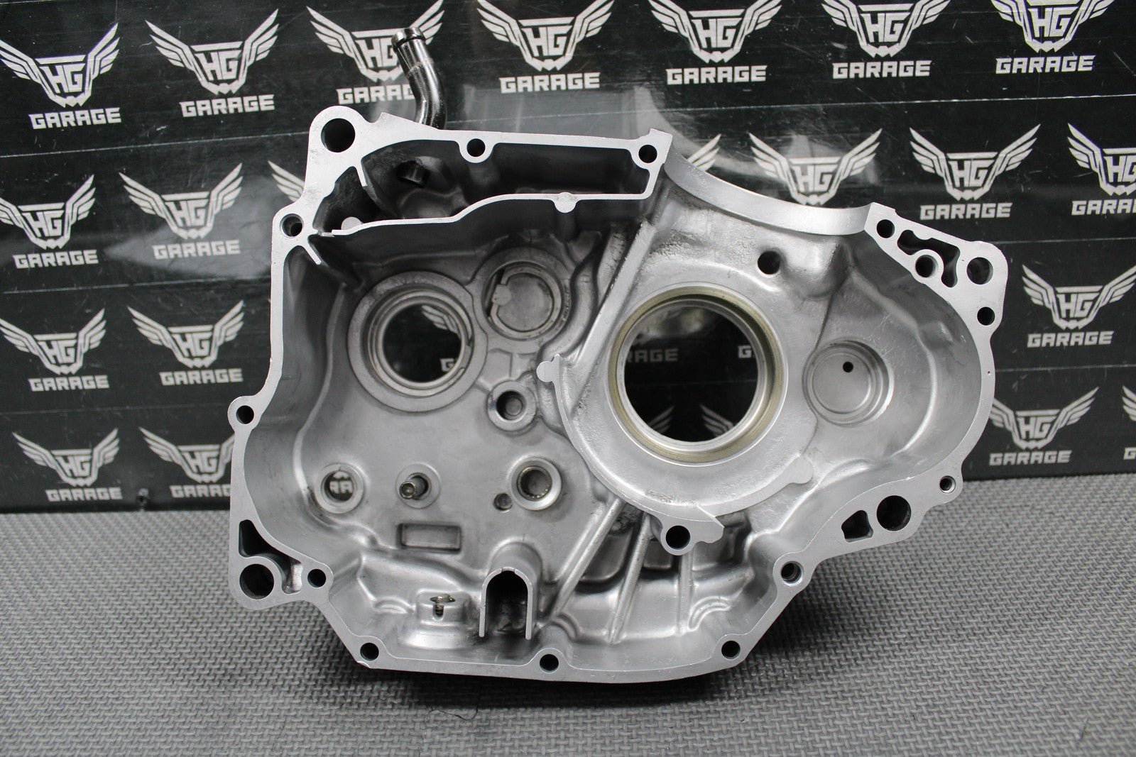 1989 HONDA 88 - 95 XR250R OEM LEFT ENGINE CRANKCASE CRANK CASE 11200 - KZ1 - 670 NICE! - hggarage