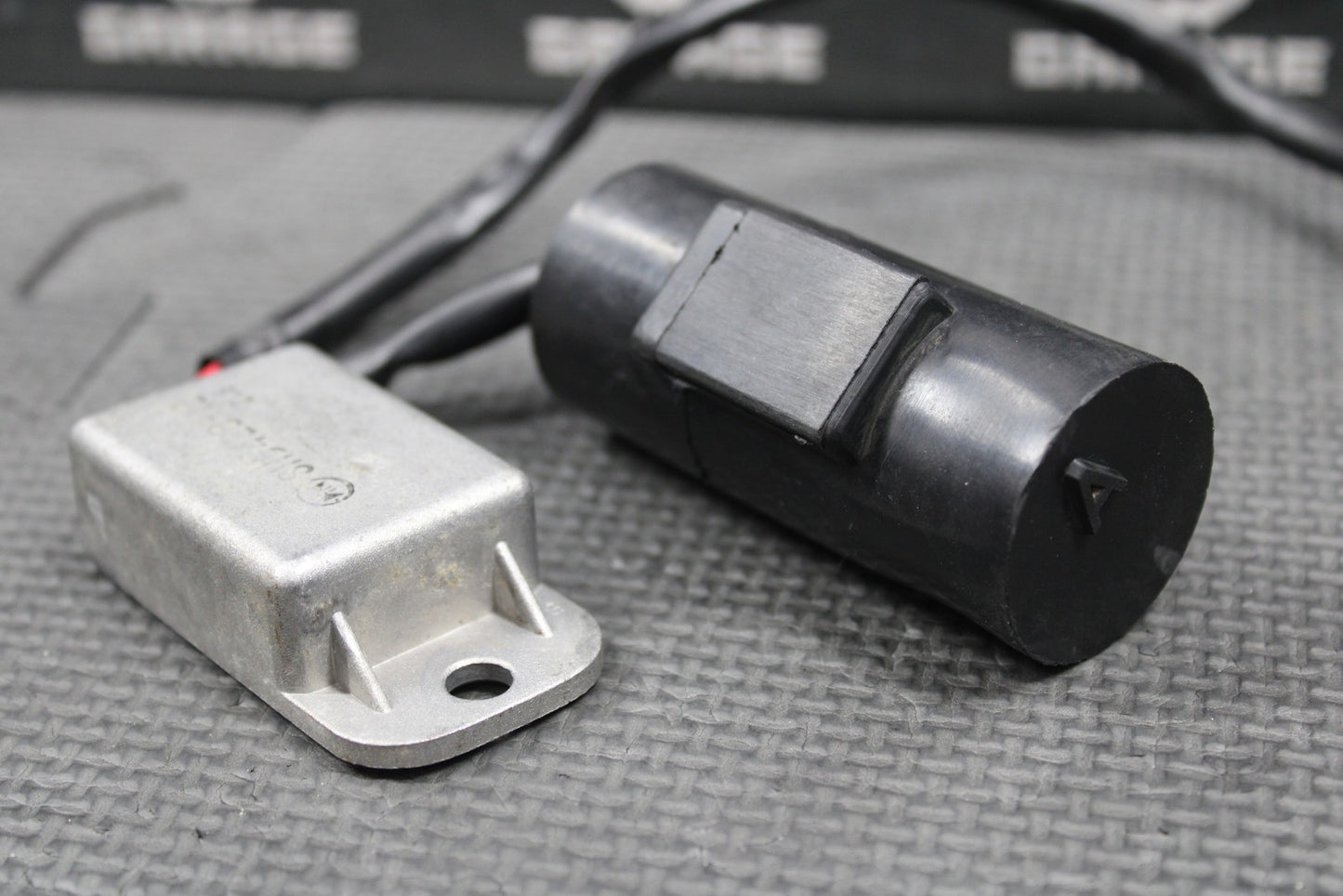2003 HONDA 02 - 07 CR250R OEM RECTIFIER VOLTAGE REGULATOR 31600 - KZ3 - J41 LOW HOUR! - hggarage