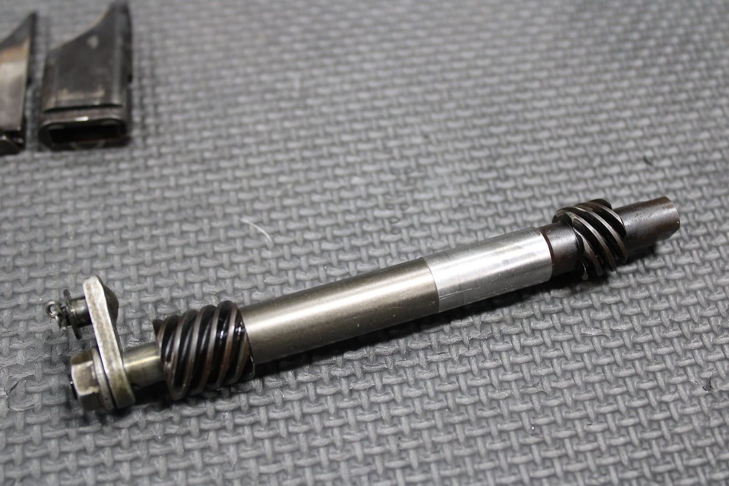 1997 93 - 97 HONDA CR125R OEM HPP POWERVALVE POWER VALVE PINION SHAFT VALVES ASSY - hggarage