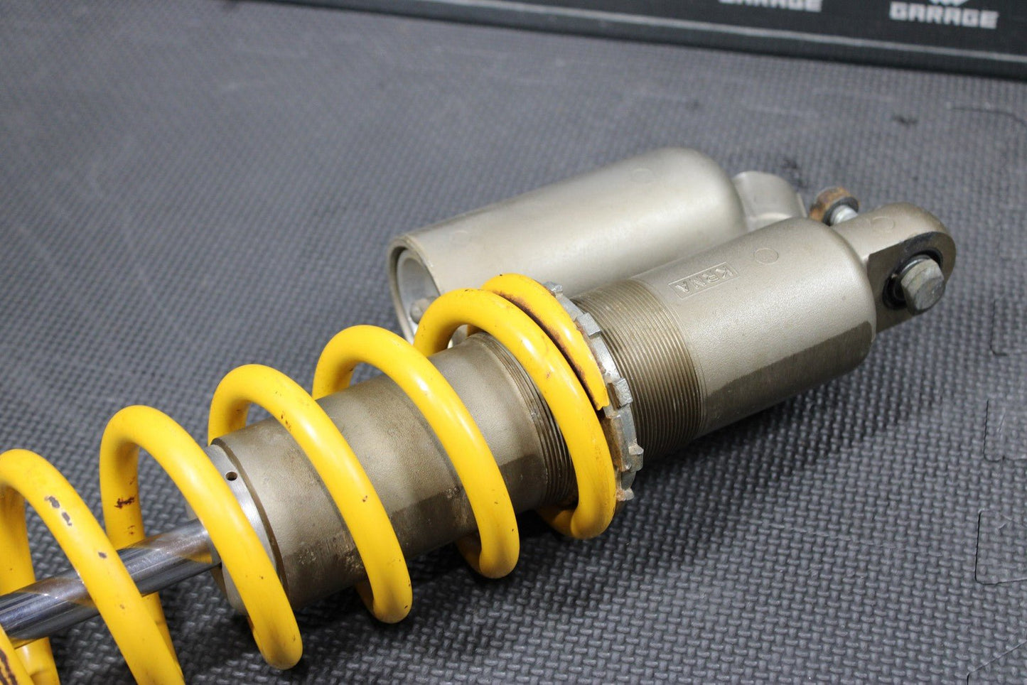 2007 HONDA CRF450R OEM REAR BACK SHOCK ABSORBER SUSPENSION 52400 - MEN - 851 - hggarage