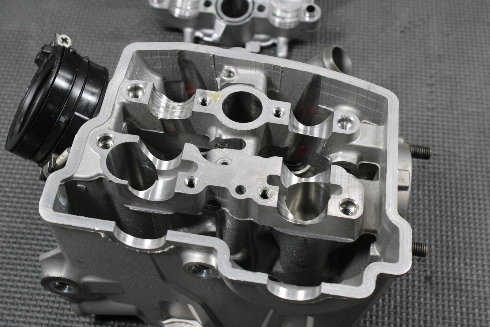 HONDA CRF250R OEM ENGINE MOTOR CYLINDER HEAD 12010 - K95 - AA0 REPAIR! - hggarage