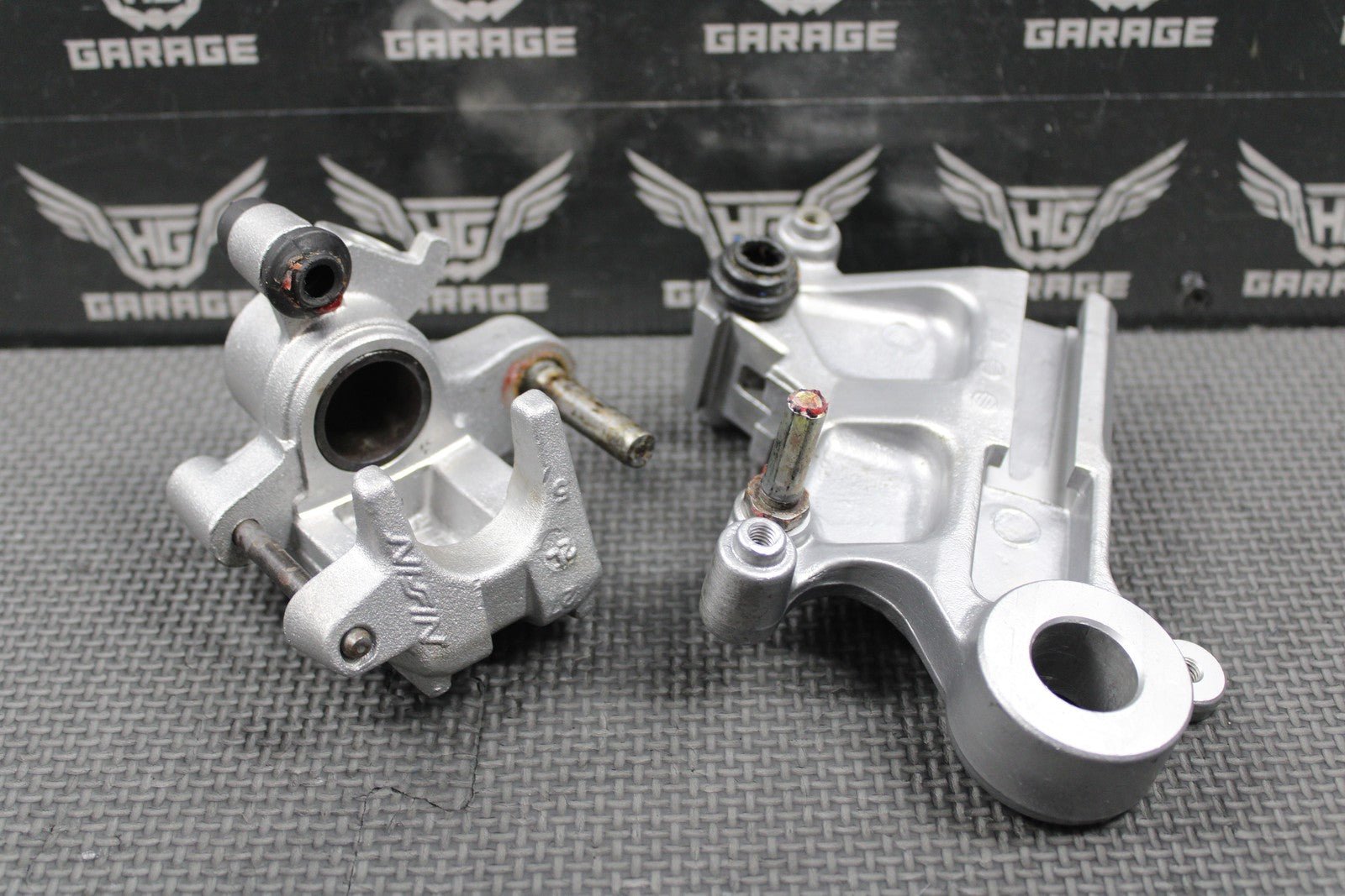 2003 KAWASAKI KLX400SR OEM NISSIN REAR BACK BRAKE CALIPER & BRACKET 43041 - S013 - hggarage