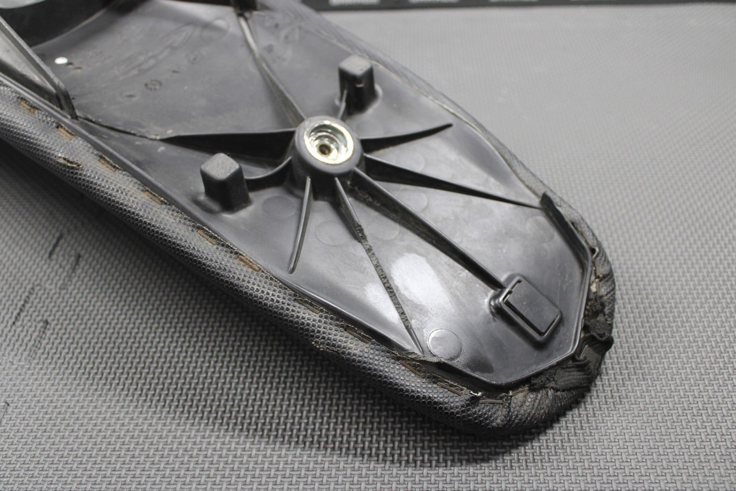 2010 KTM 07 - 11 250 XCF - W SDG COMPLETE SEAT SADDLE FOAM PAN M129 77307040000 - hggarage
