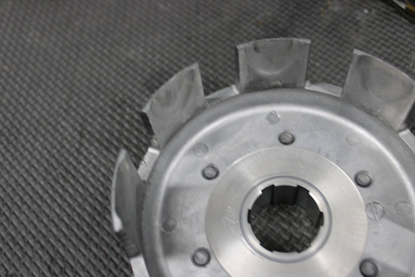 1998 HONDA XR200R OEM COMPLETE CLUTCH W PLATES BASKET HUB 22100 - 437 - 020 22121 - KC - hggarage