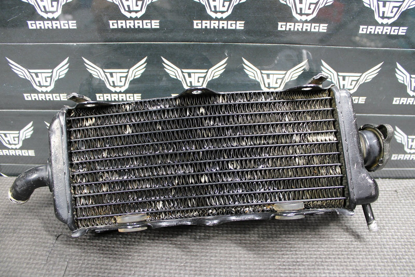 1995 93 - 95 SUZUKI RM250 OEM RIGHT FILL SIDE RADIATOR COOLER RADIATOR 17710 - 28E01 - hggarage