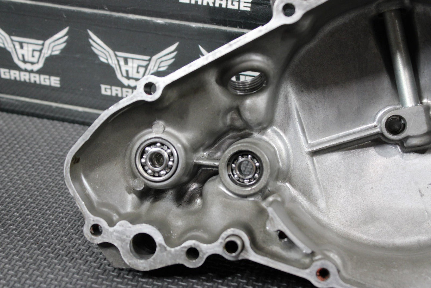 2001 SUZUKI RM80 OEM 96 - 01 RIGHT SIDE ENGINE MOTOR SIDE CLUTCH COVER 11341 - 02B43 - hggarage