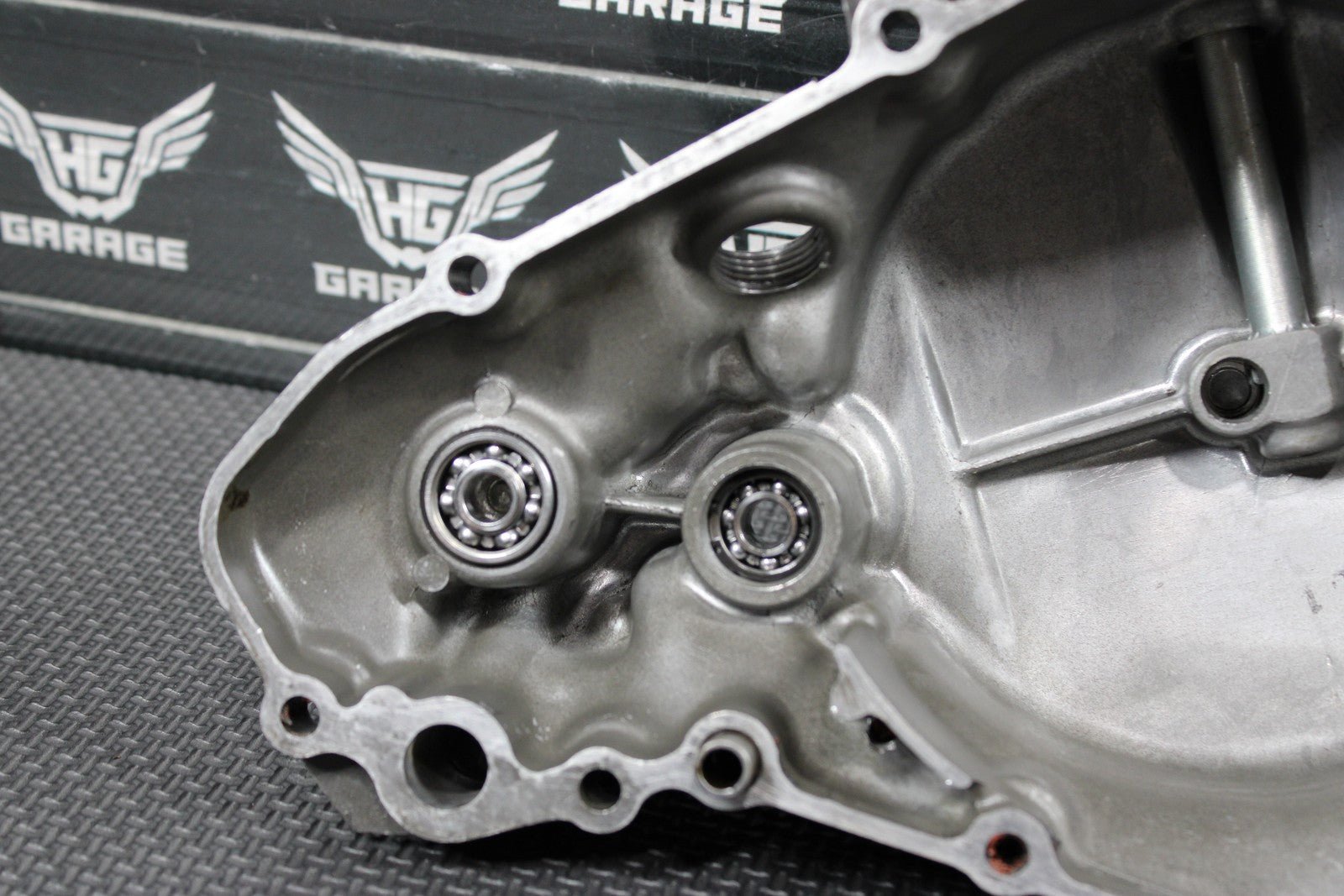 2001 SUZUKI RM80 OEM 96 - 01 RIGHT SIDE ENGINE MOTOR SIDE CLUTCH COVER 11341 - 02B43 - hggarage