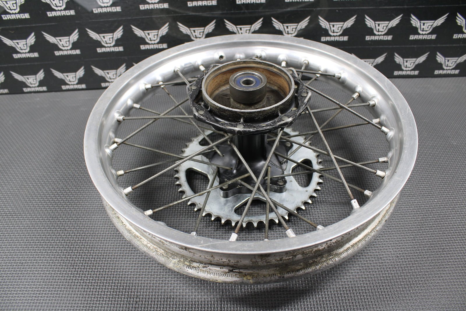1984 1985 KAWASAKI KX80 OEM REAR BACK WHEEL RIM HUB 14 X 1.60 41034 - 1169 - hggarage
