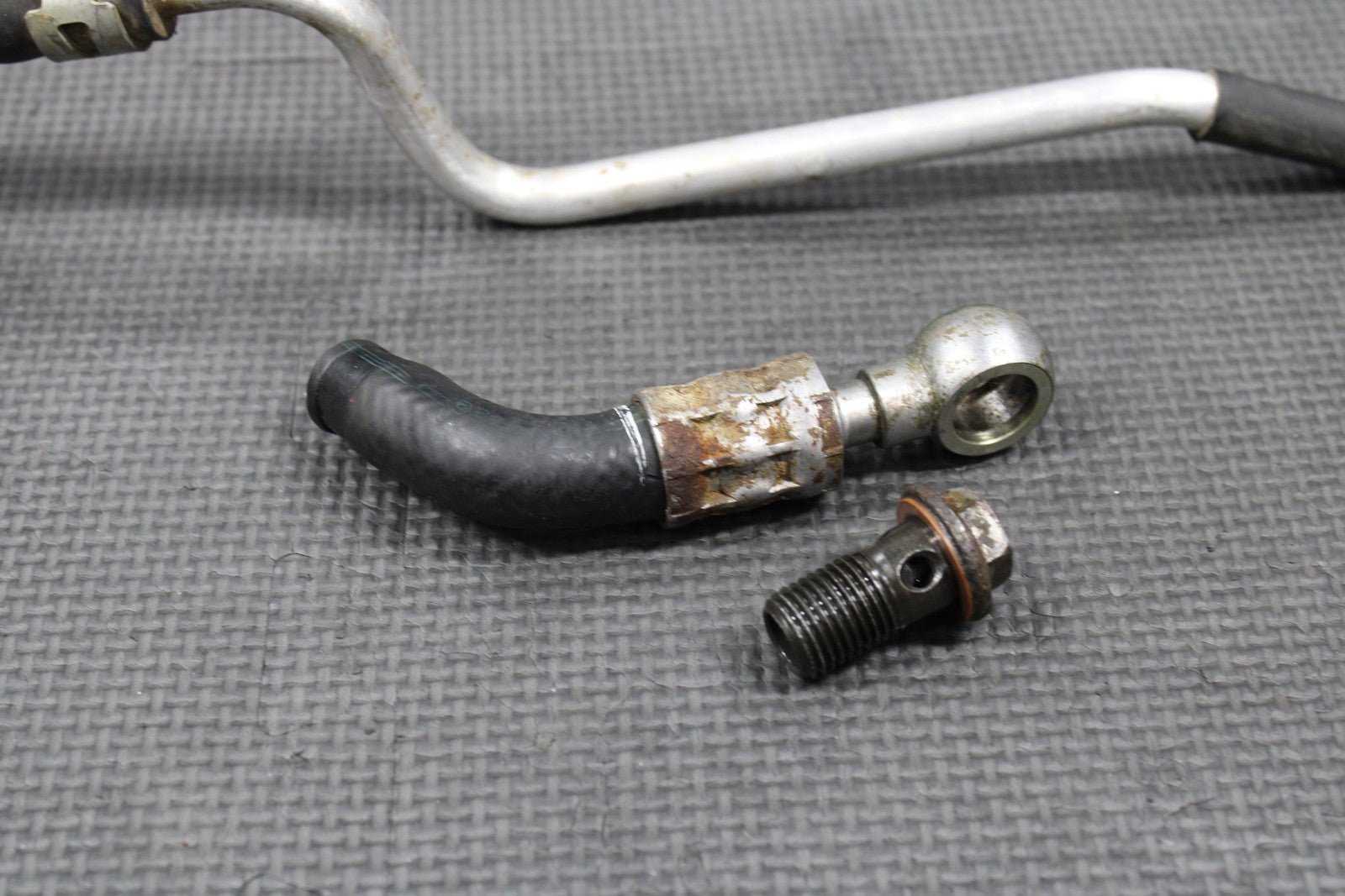2000 SUZUKI 00 - 04 DRZ400 DRZ400E OEM ENGINE OIL TANK RH LH HOSE LINES 16470 - 29F0 - hggarage