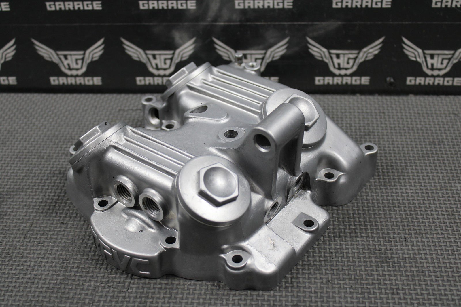 1989 HONDA 88 - 95 XR250R OEM ENGINE CYLINDER HEAD VALVE COVER 12311 - KT1 - 780 NICE! - hggarage