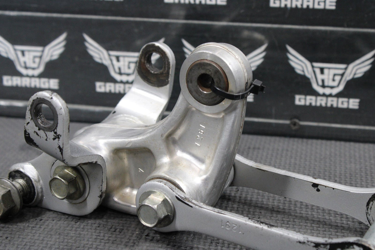 2012 KAWASAKI KX85 OEM REAR SHOCK LINKAGE LINKS RELAY ARM DOGBONE 32037 - 1553 - hggarage