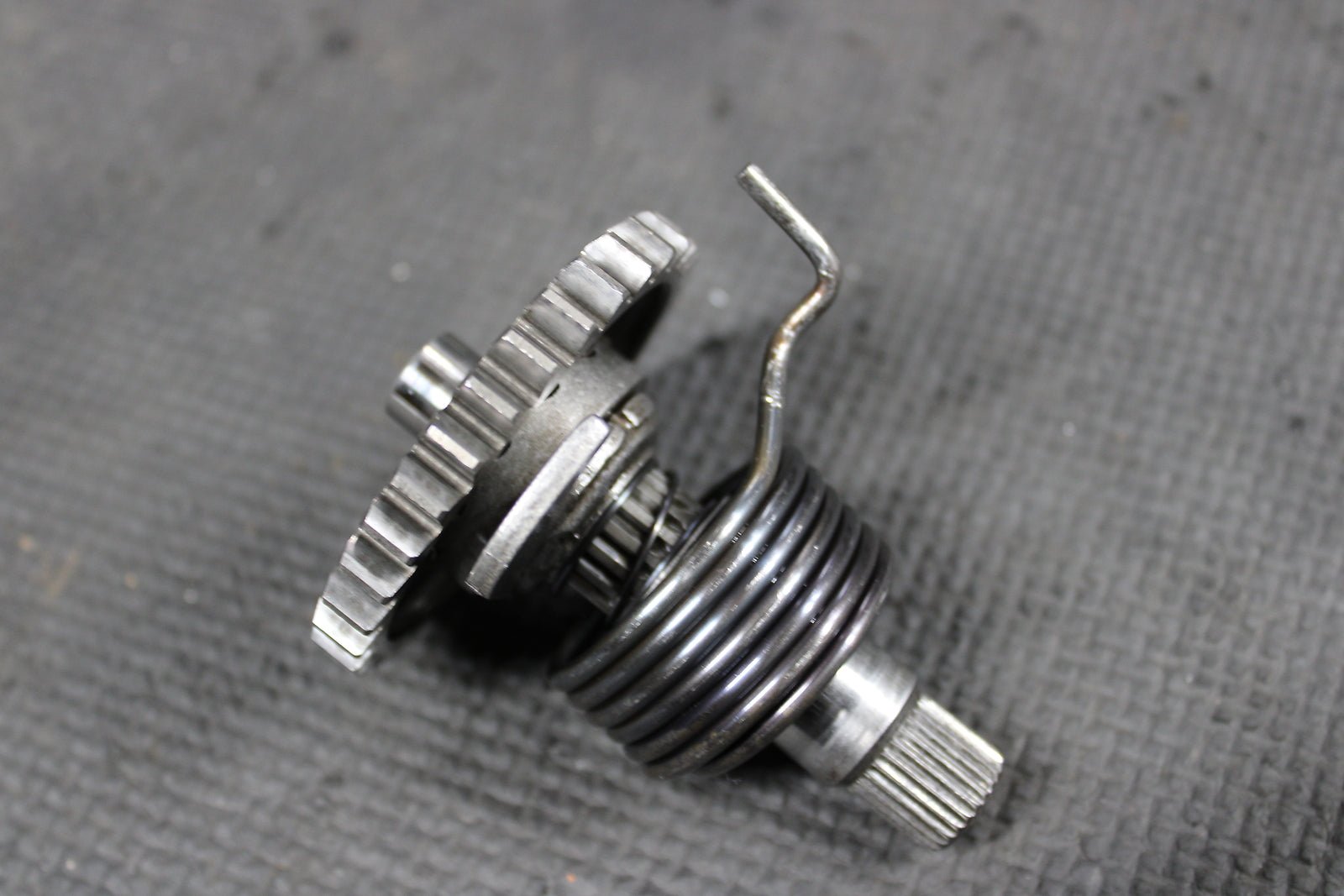 2005 KAWASAKI KX100 KX85 OEM KICKSTART KICK START SHAFT W IDLER GEAR - hggarage