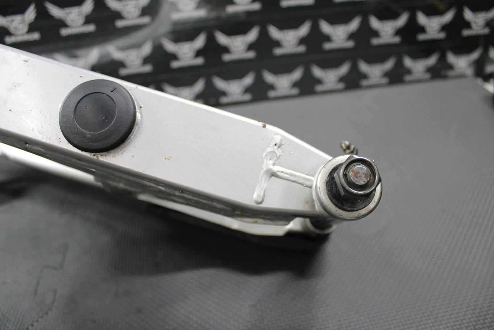 2005 YAMAHA TTR230 05 - 22 OEM SWINGARM SWING ARM REAR SUSPENSION 1C6 - F2110 - 00 - 35 - hggarage