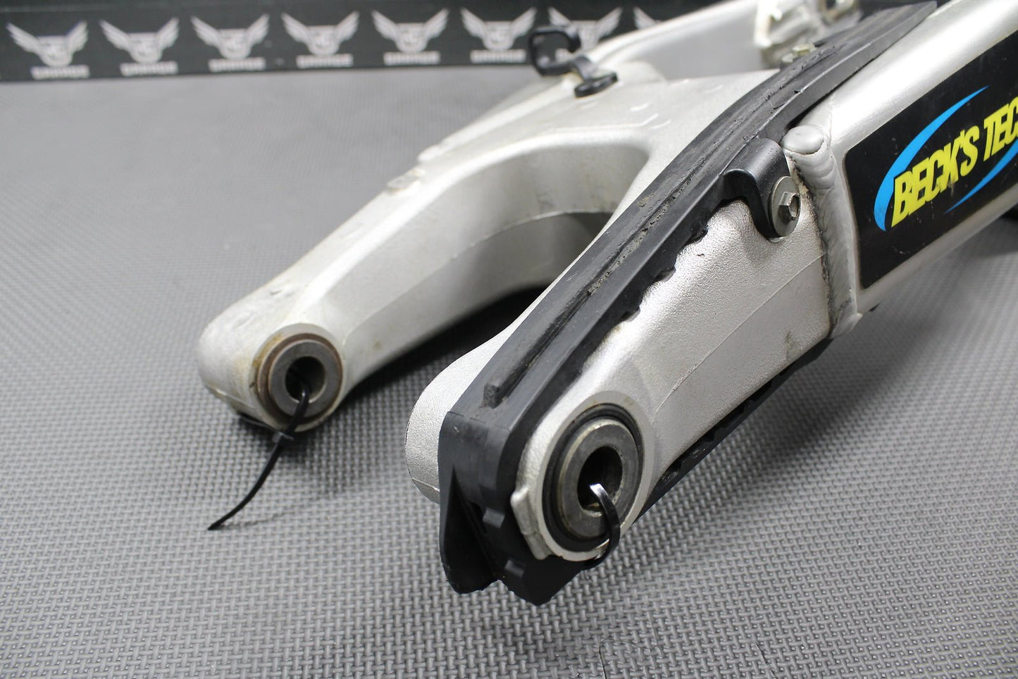 2018 18 - 20 SUZUKI RMZ450 OEM SWINGARM SWING ARM REAR SUSPENSION 61000 - 37K01 NICE - hggarage