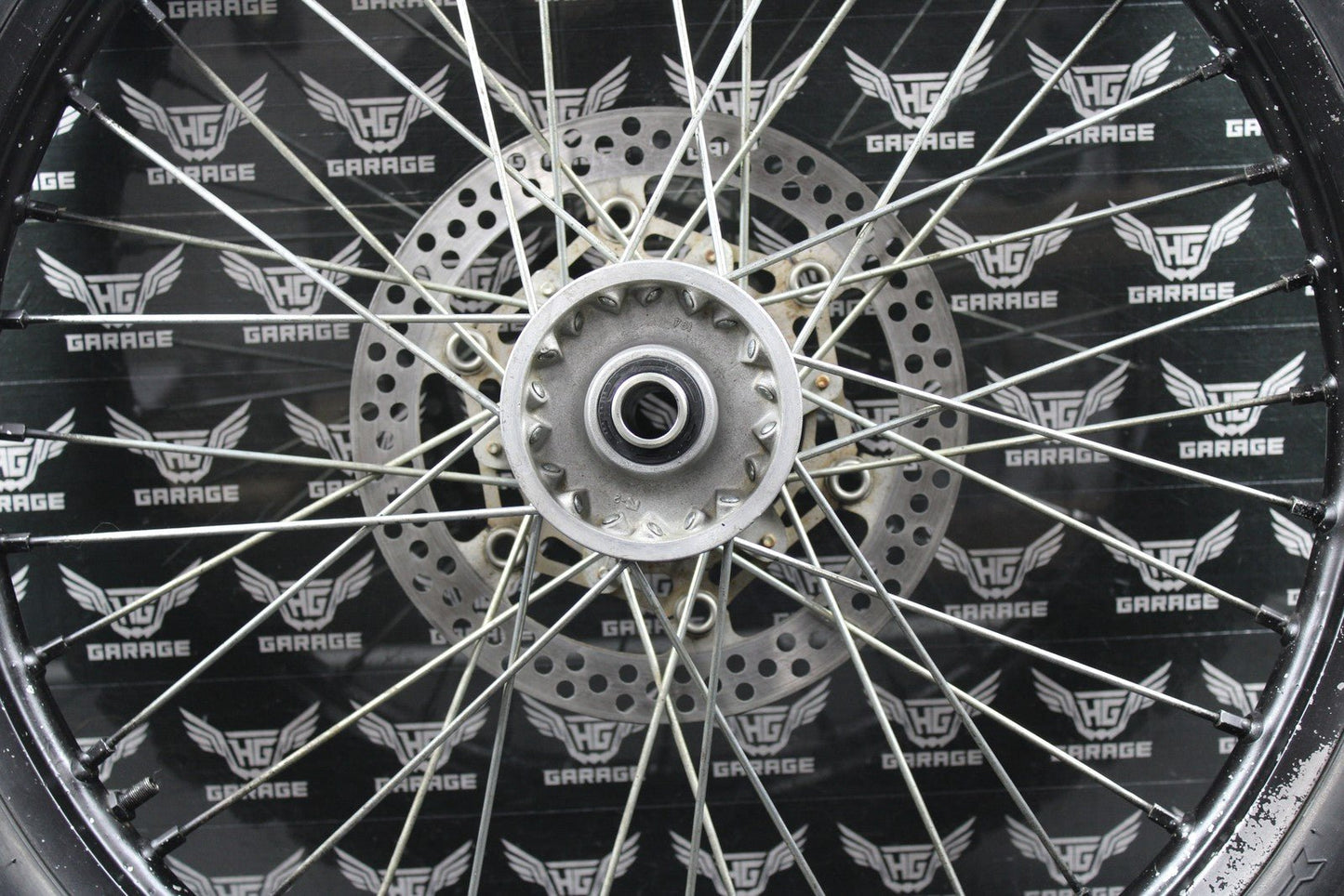 2005 YAMAHA 02 - 05 YZ125 YZ250 OEM EXCEL FRONT WHEEL RIM HUB TIRE 5NY - 25111 - 00 - 00 - hggarage