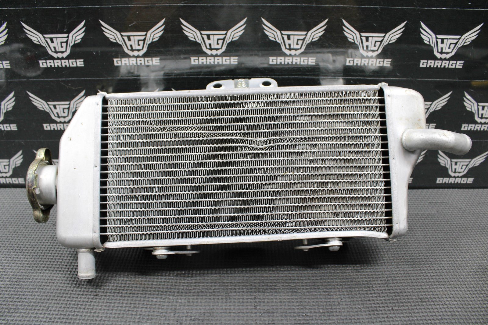 2009 YAMAHA 07 - 11 WR450F 07 - 09 YZ450F OEM RIGHT RADIATOR COOLER 2S2 - 12461 - 70 - 00 - hggarage