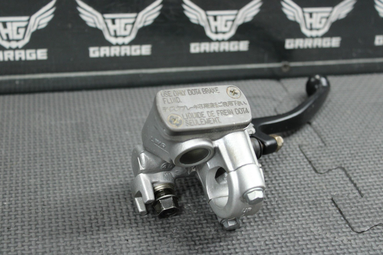 2005 HONDA CR125R OEM NISSIN FRONT BRAKE MASTER CYLINDER W/ LEVER 45510 - MEY - 305 - hggarage