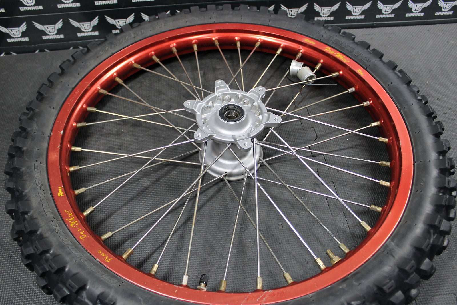 2006 YAMAHA YZ250F YZ426F YZ450F RED PRO WHEEL OEM HUB FRONT WHEEL RIM TIRE - hggarage