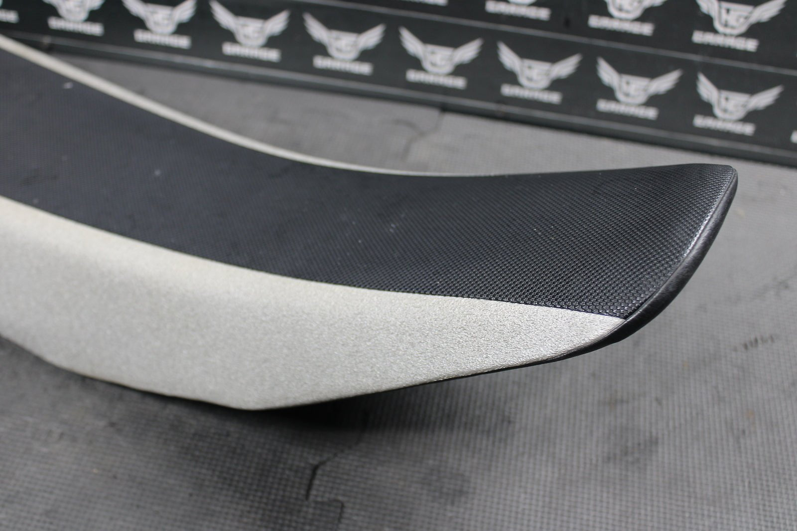 2010 Yamaha YZ450F OEM Seat Saddle 33D - 24710 - 10 - 00 - hggarage