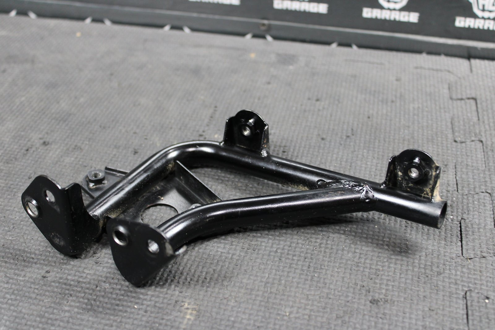 2015 KAWASAKI 01 - 09 / 11 - 19 KX100 01 - 19 KX85 OEM LEFT RADIATOR BRACKET MOUNT - hggarage