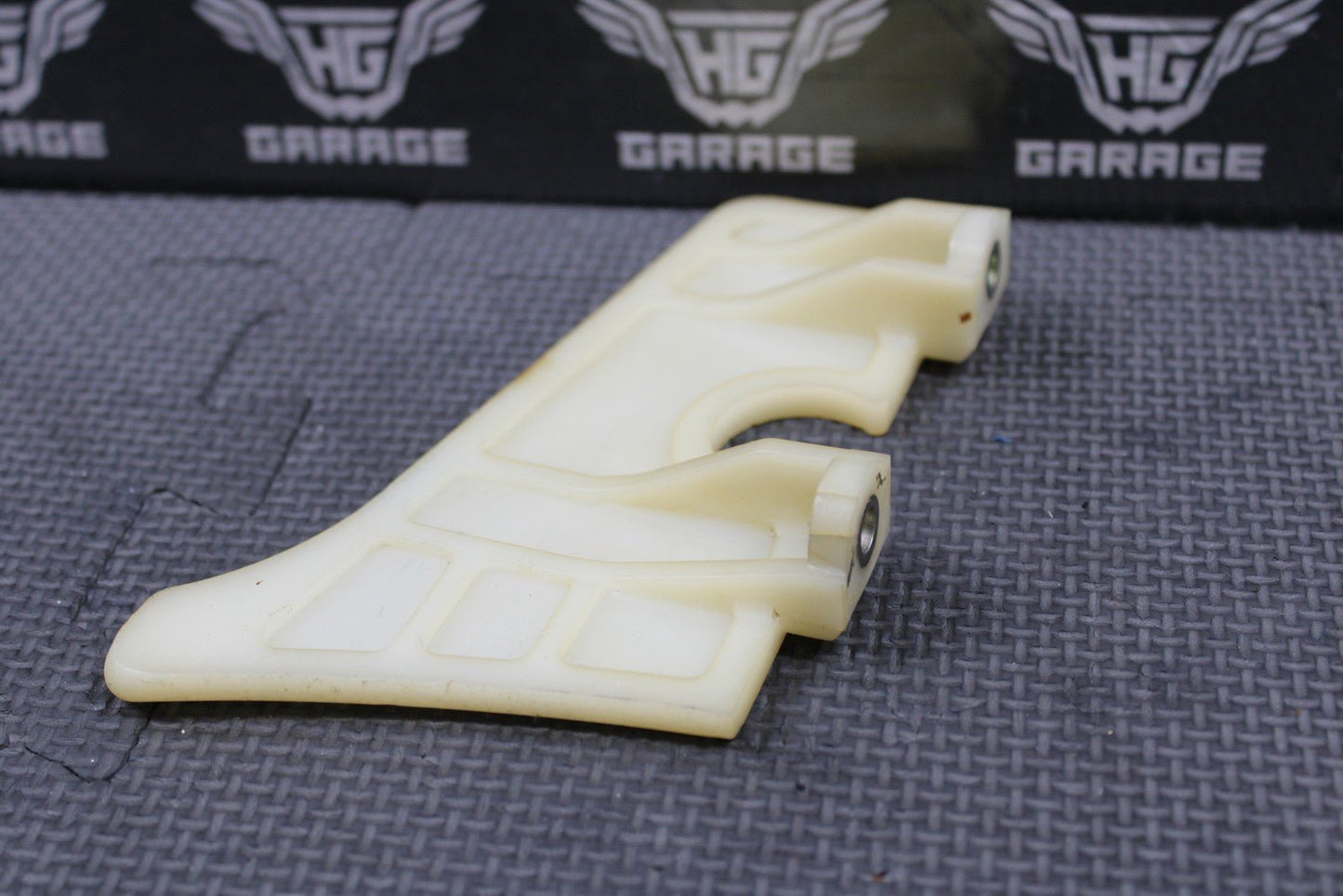 1988 HONDA 87 - 88 CR125R CR250R CR500R OEM CHAIN SPLASH GUARD GUIDE 52180 - KS6 - 700 - hggarage