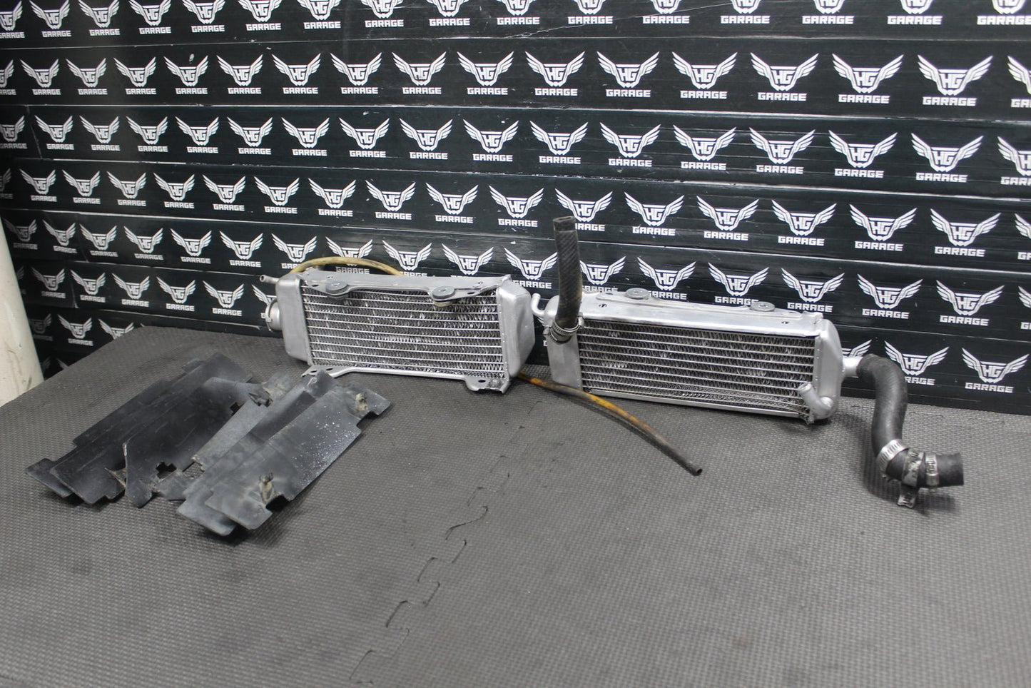 1997 SUZUKI RM250 OEM ENGINE MOTOR COOLING COOLER RADIATOR 17710 - 37E00 - hggarage