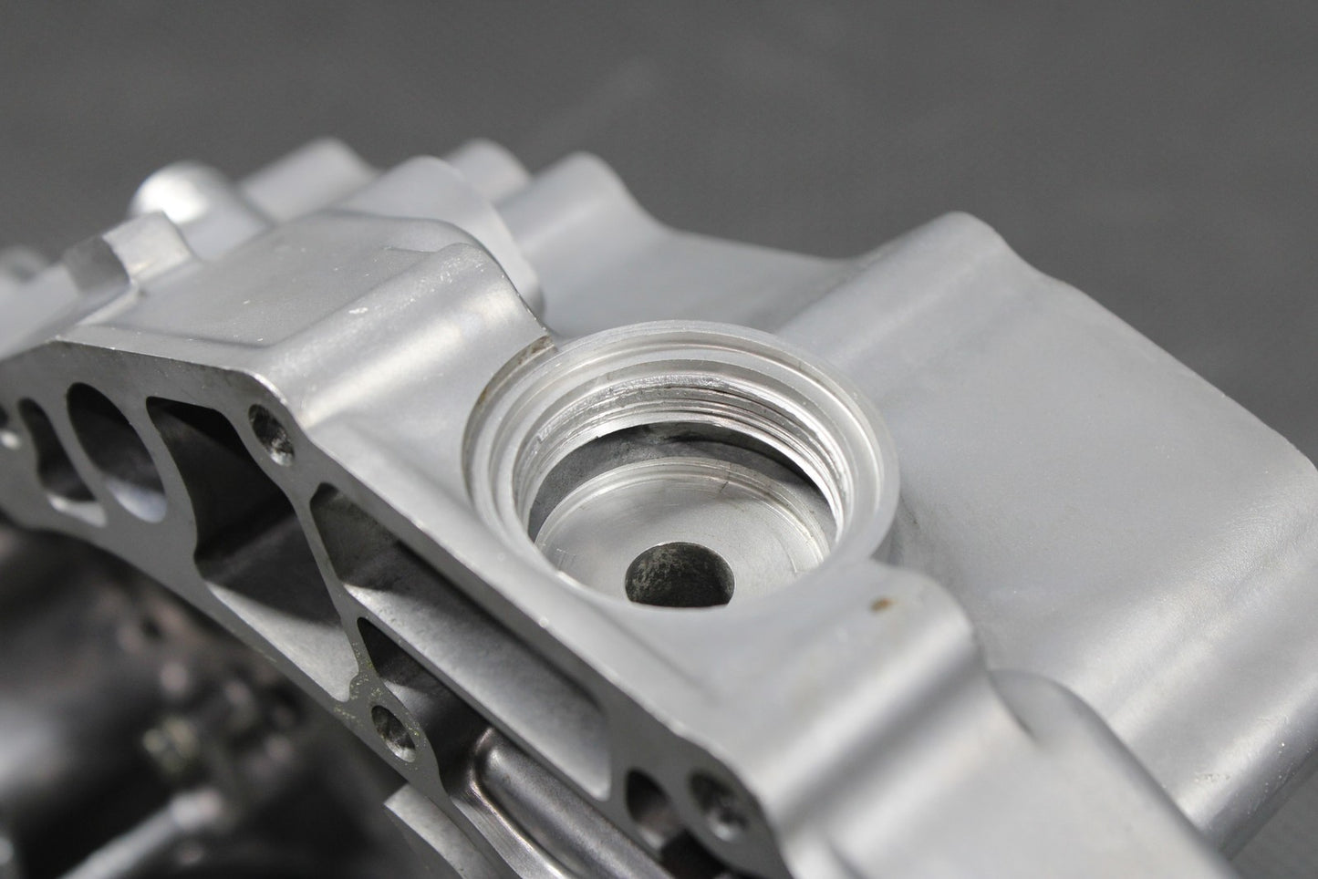 2019 HONDA 19 - 20 CRF450RX OEM LEFT ENGINE MOTOR CRANKCASE CRANK NEEDS REPAIR! - hggarage