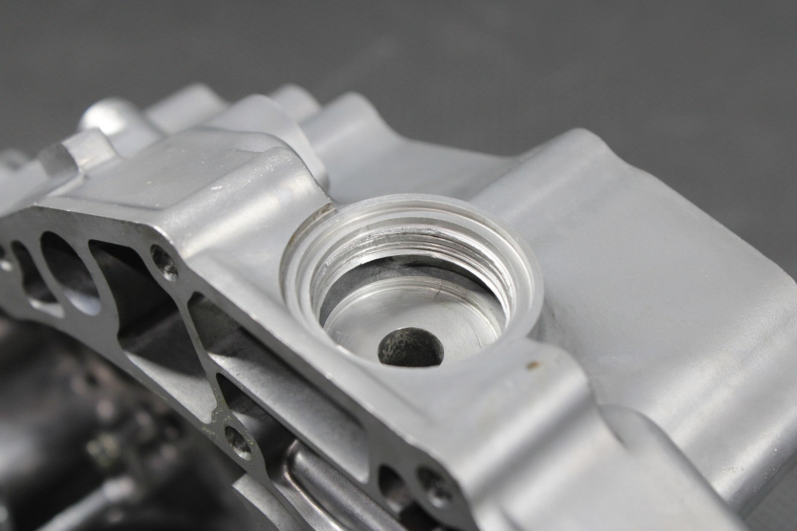 2019 HONDA 19 - 20 CRF450RX OEM LEFT ENGINE MOTOR CRANKCASE CRANK NEEDS REPAIR! - hggarage