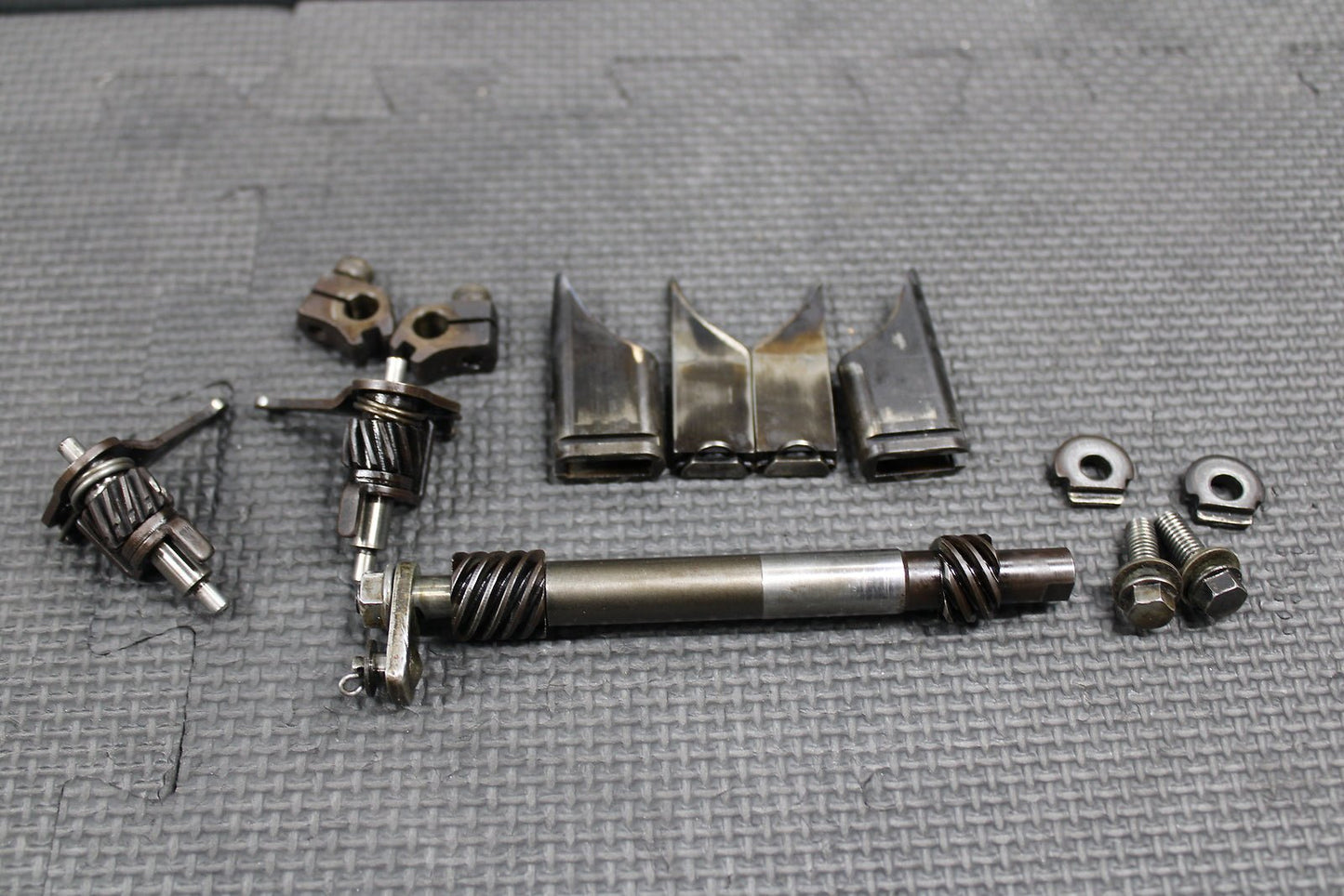 1997 93 - 97 HONDA CR125R OEM HPP POWERVALVE POWER VALVE PINION SHAFT VALVES ASSY - hggarage