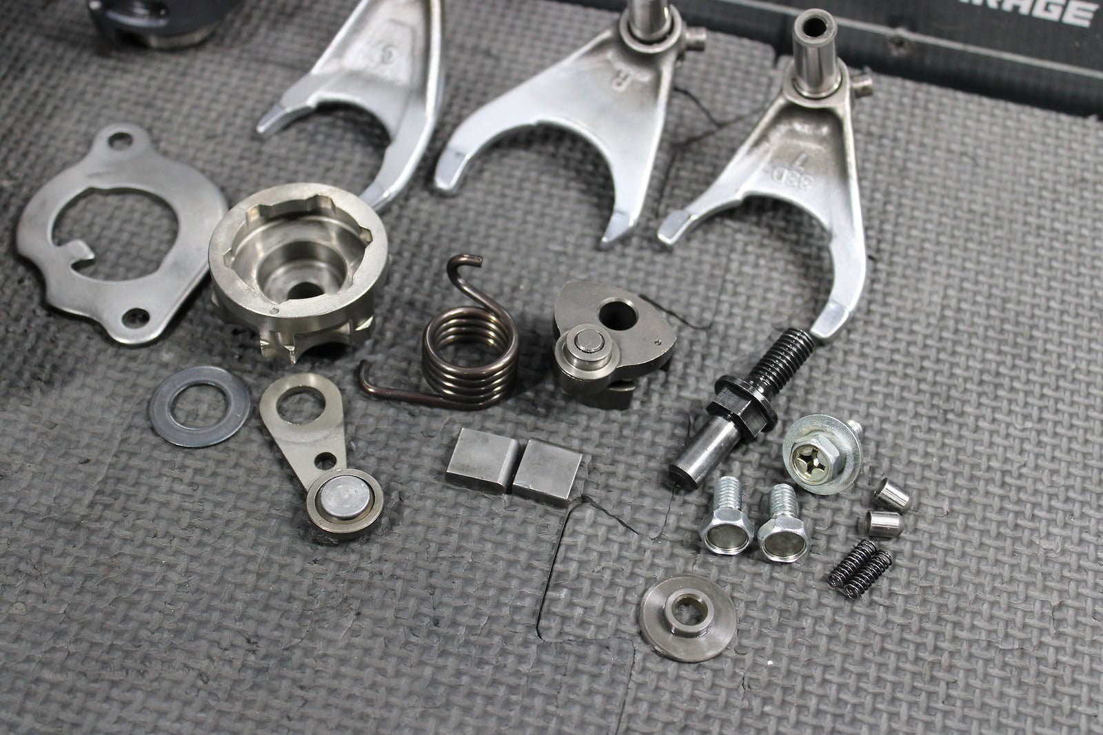 2010 Yamaha YZ450F OEM Engine Transmission Tranny Assembly Gears - hggarage