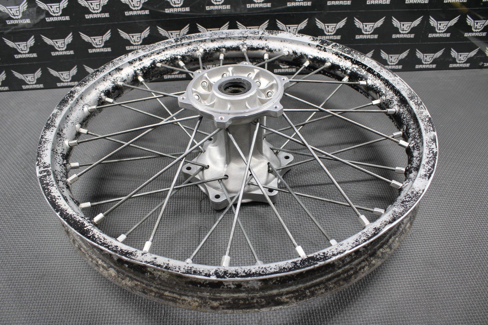 1999 SUZUKI 96 - 99 RM125 OEM 19" x 1.85" REAR BACK WHEEL RIM HUB 64111 - 43D00 - hggarage