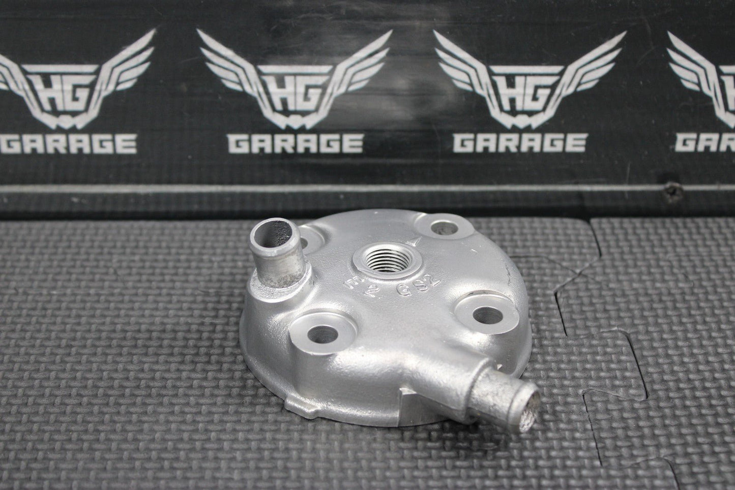 1991 88 - 91 HONDA CR80R OEM ENGINE MOTOR CYLINDER HEAD DOME 12200 - GS2 - 700 - hggarage