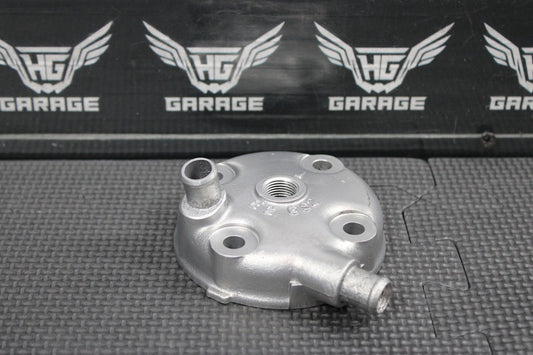 1991 88 - 91 HONDA CR80R OEM ENGINE MOTOR CYLINDER HEAD DOME 12200 - GS2 - 700 - hggarage
