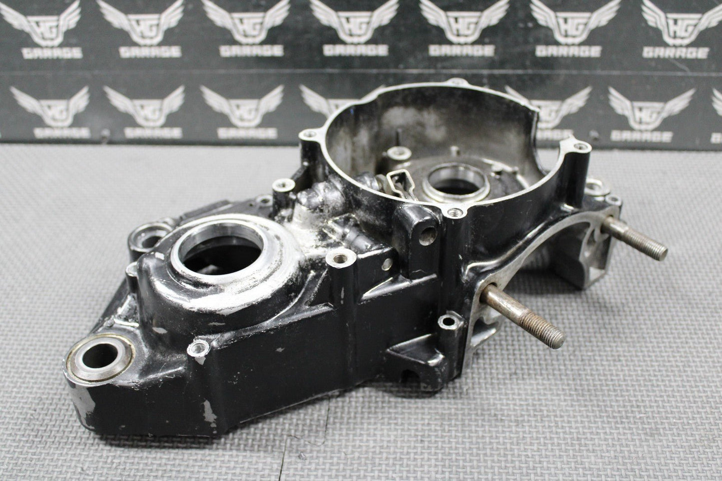 1988 HONDA CR250R OEM LEFT ENGINE MOTOR CRANKCASE CRANK CASE 112A0 - KS7 - 831 NICE! - hggarage