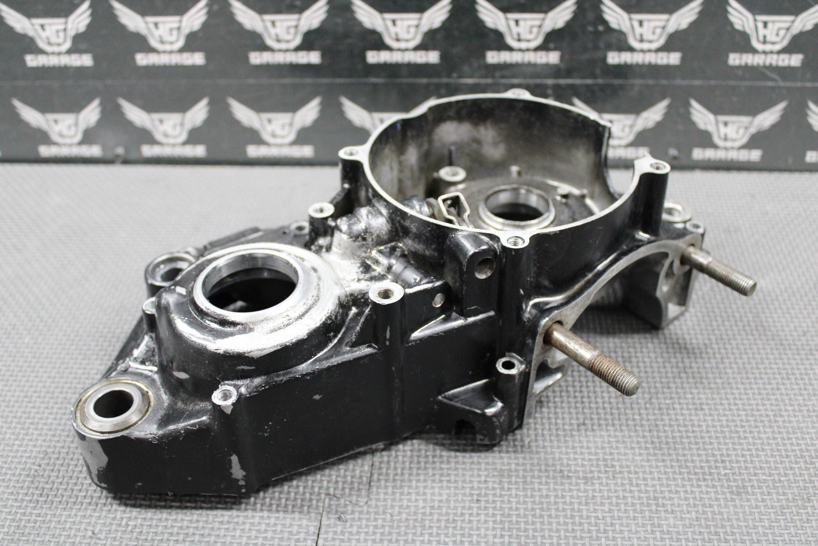 1988 HONDA CR250R OEM LEFT ENGINE MOTOR CRANKCASE CRANK CASE 112A0 - KS7 - 831 NICE! - hggarage