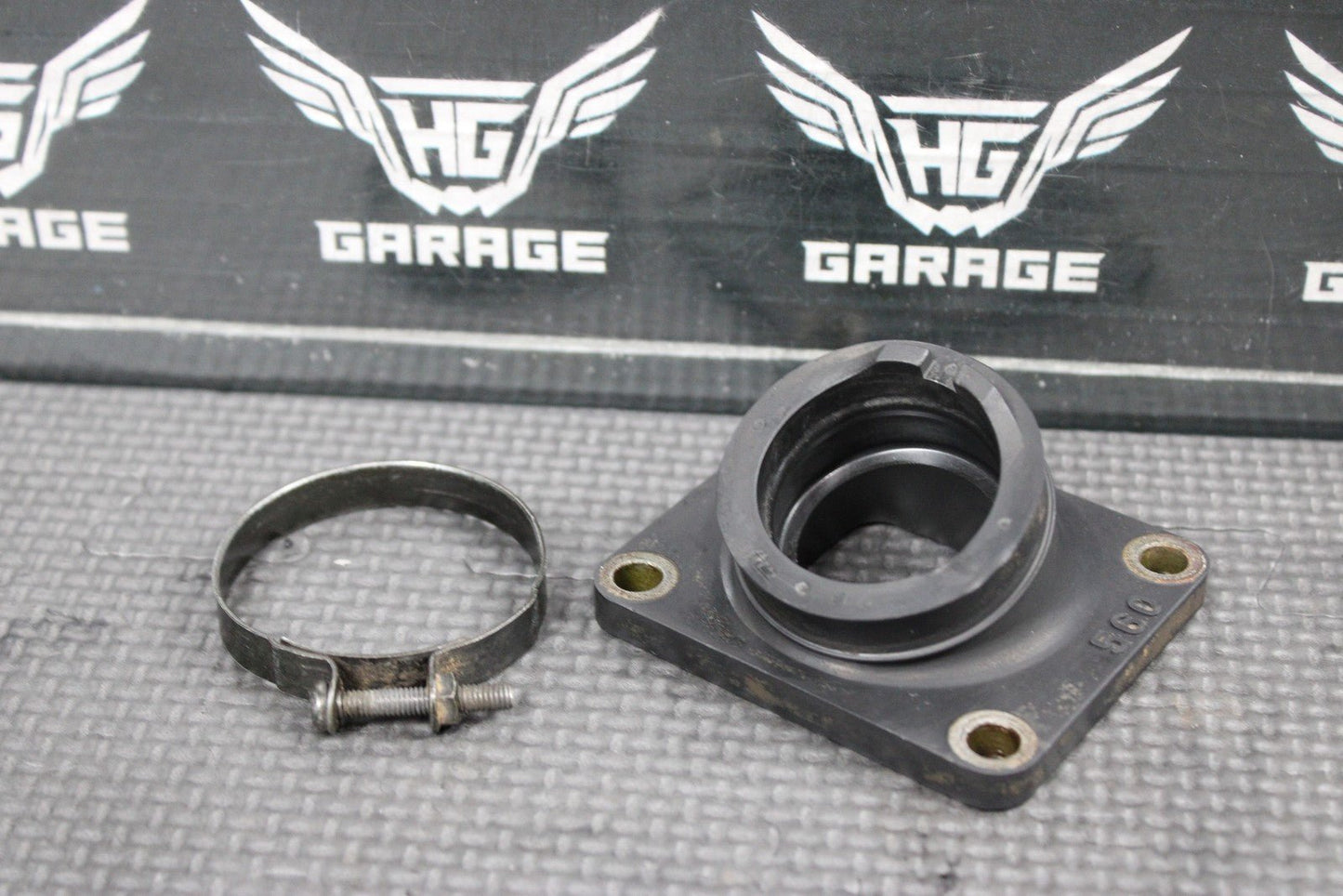 1997 YAMAHA 90 - 00 RT100 OEM INTAKE REED BLOCK ASSEMBLY 53V - 13610 - 00 - 00 - hggarage