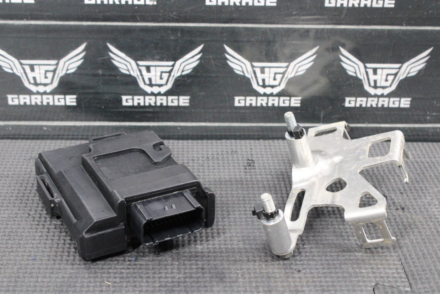 2018 HONDA CRF250R OEM ECU COMPUTER CONTROLLER UNIT ECM CDI W/ HOLDER - hggarage