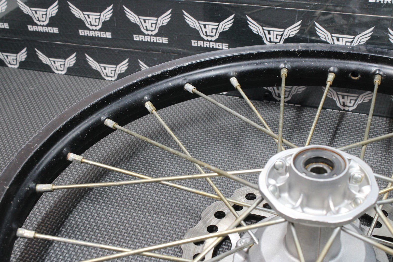 2014 KAWASAKI 11 - 21 KX100 OEM 19" BIG WHEEL FRONT WHEEL RIM HUB 41090 - 0103 - WC - hggarage