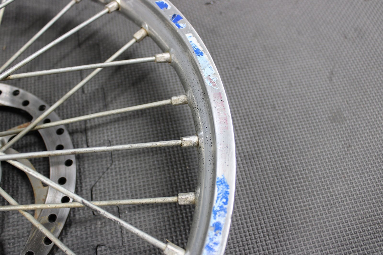 2006 KTM 85 OEM EXCEL FRONT WHEEL RIM HUB ASSSEMBLY 47009001244 4700901004491 - hggarage
