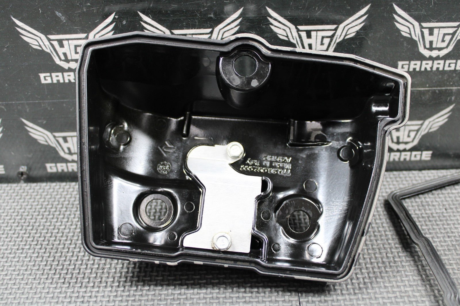 2010 06 - 13 KTM 250 XCF - W OEM ENGINE MOTOR CYLINDER HEAD VALVE COVER 77036052100 - hggarage