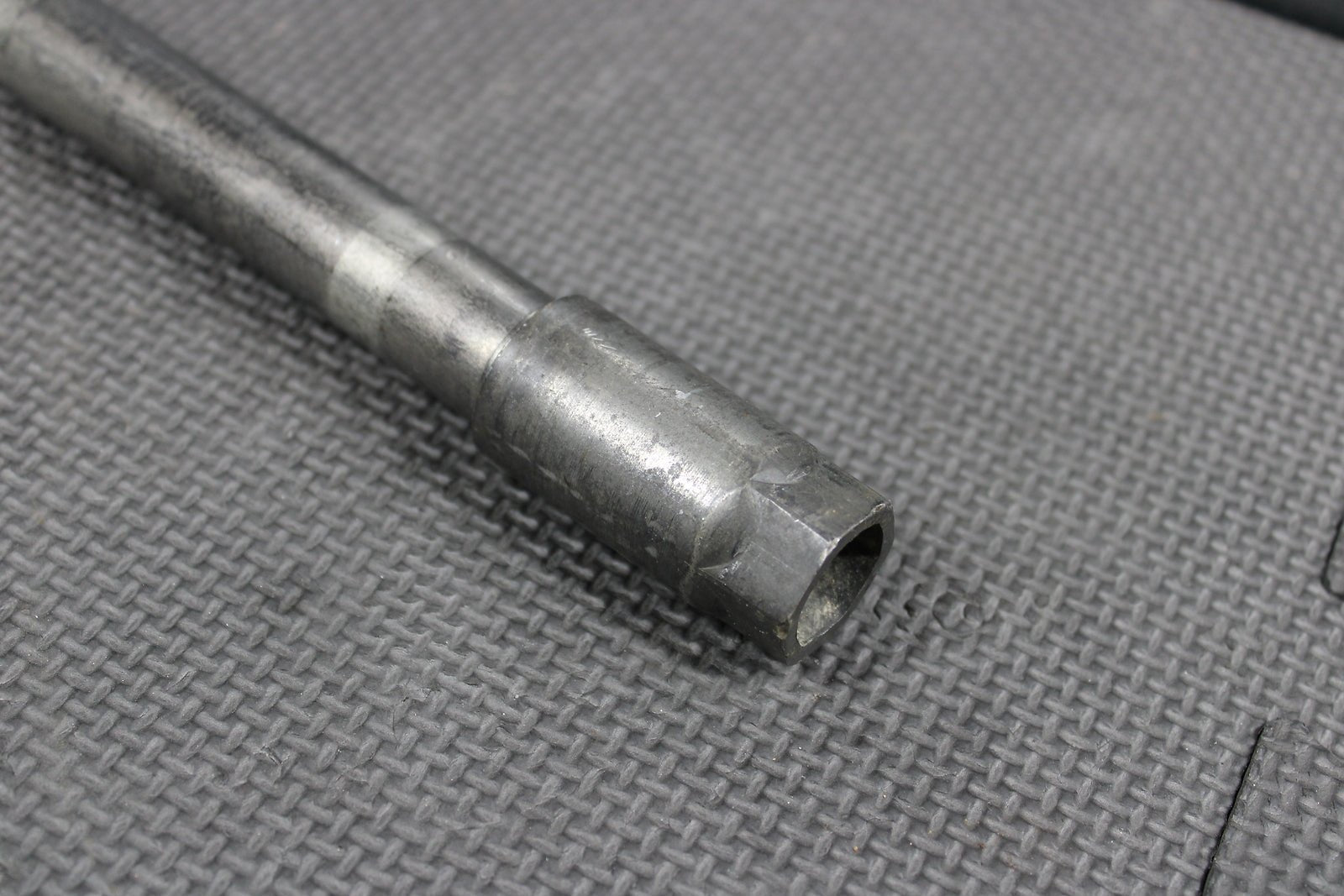 1992 Kawasaki KX125 KX250 OEM Front Wheel Rim Axle Pivot Bolt 41068 - 1310 - hggarage