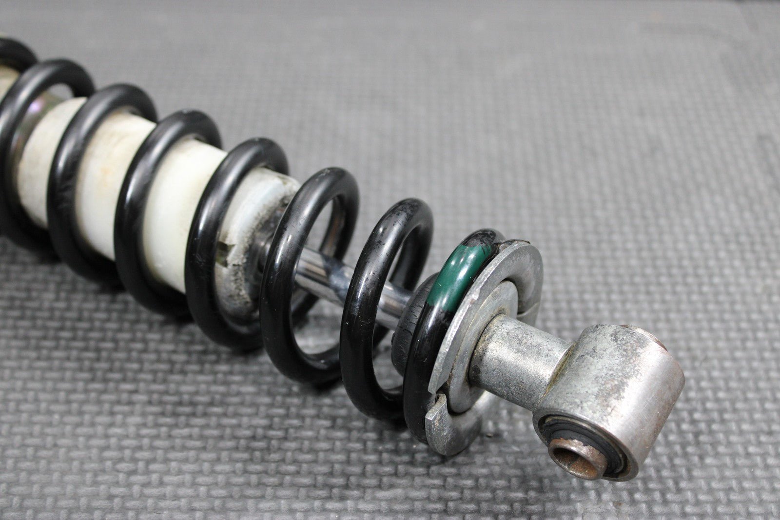 1985 YAMAHA PW80 OEM REAR BACK SHOCK ABSORBER SUSPENSION - hggarage