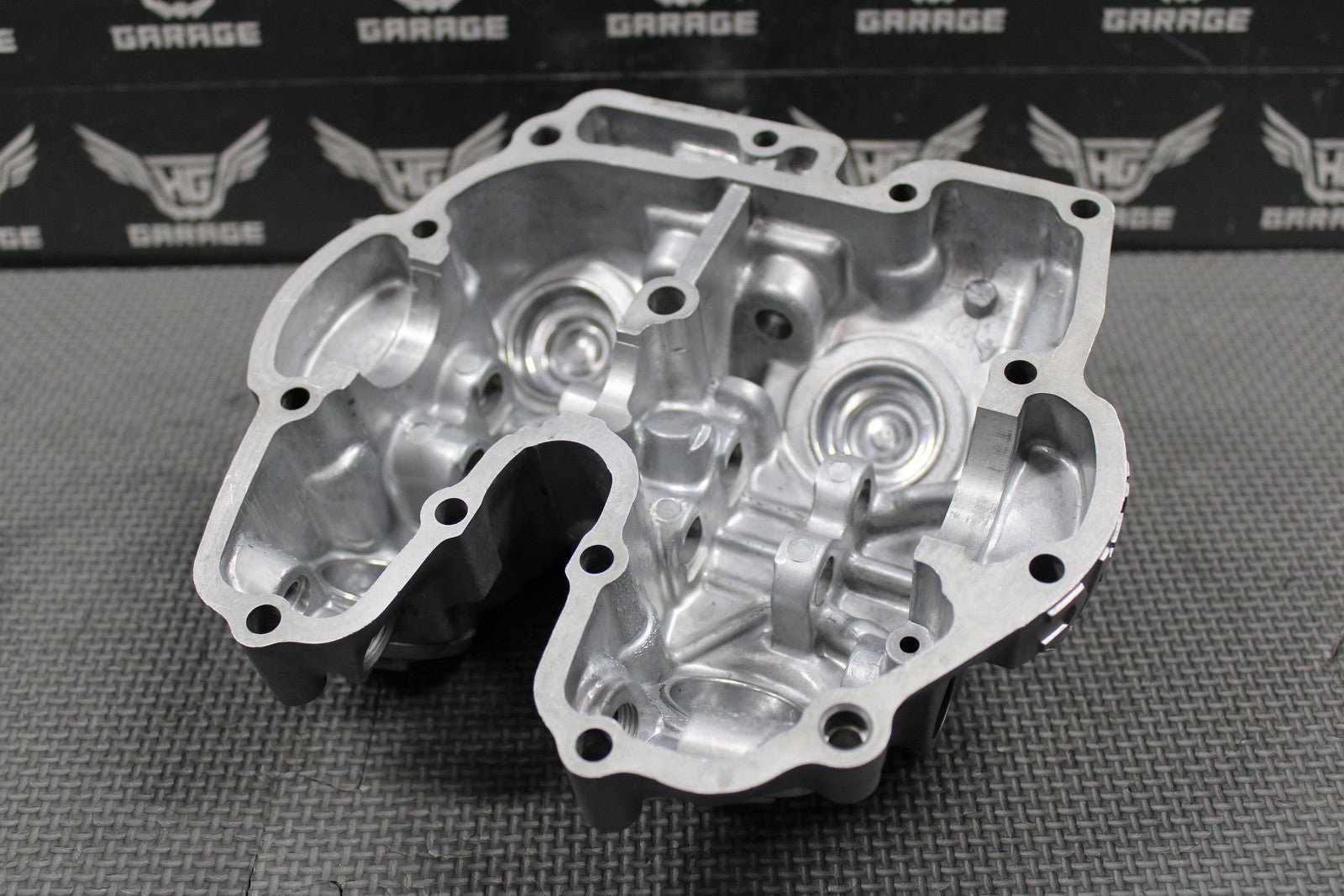 1989 HONDA 88 - 95 XR250R OEM ENGINE CYLINDER HEAD VALVE COVER 12311 - KT1 - 780 NICE! - hggarage