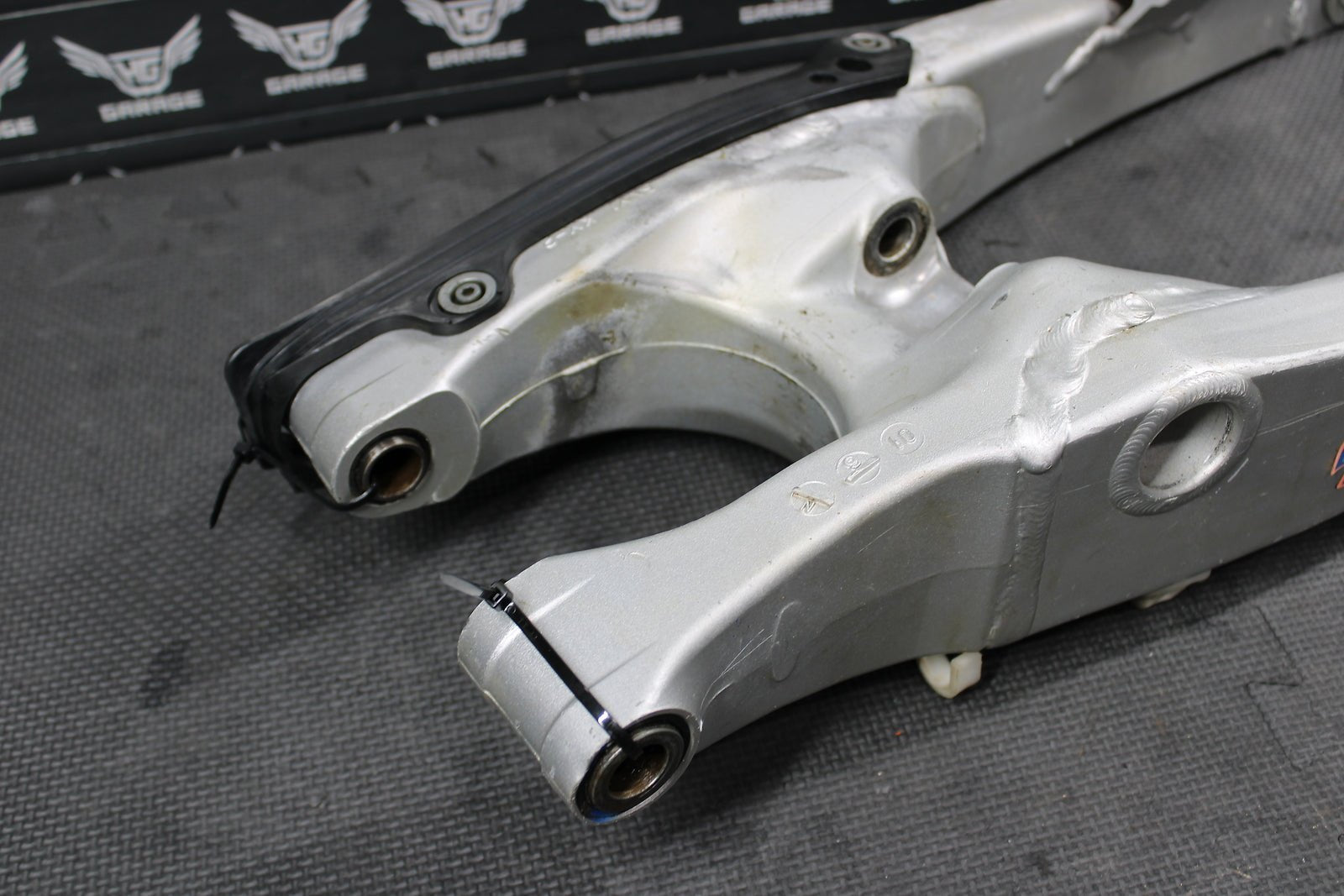 2000 YAMAHA WR400F YZ125 YZ250 YZ400F YZ426F OEM SWINGARM SWING ARM SUSPENSION - hggarage