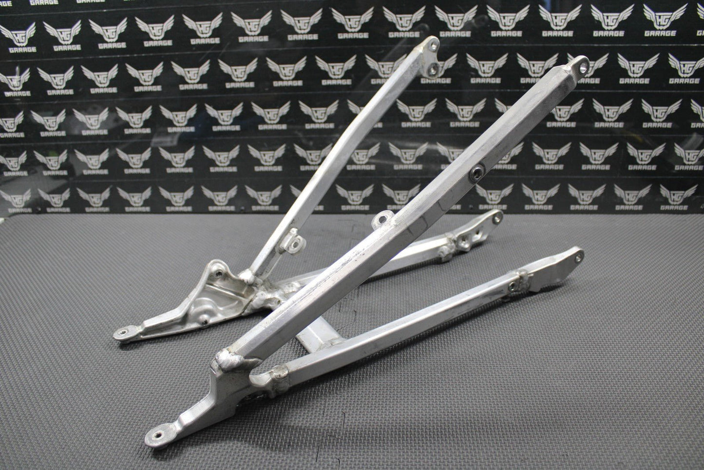 2020 SUZUKI RMZ250 18 - 20 RMZ450 OEM REAR BACK SUB FRAME SUBFRAME 41200 - 37K0 NICE - hggarage