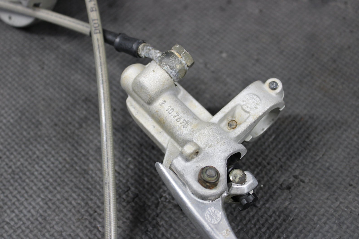 2002 KTM 520 EXC OEM Brembo Front Brake Caliper Master Cylinder 59013015144 - hggarage