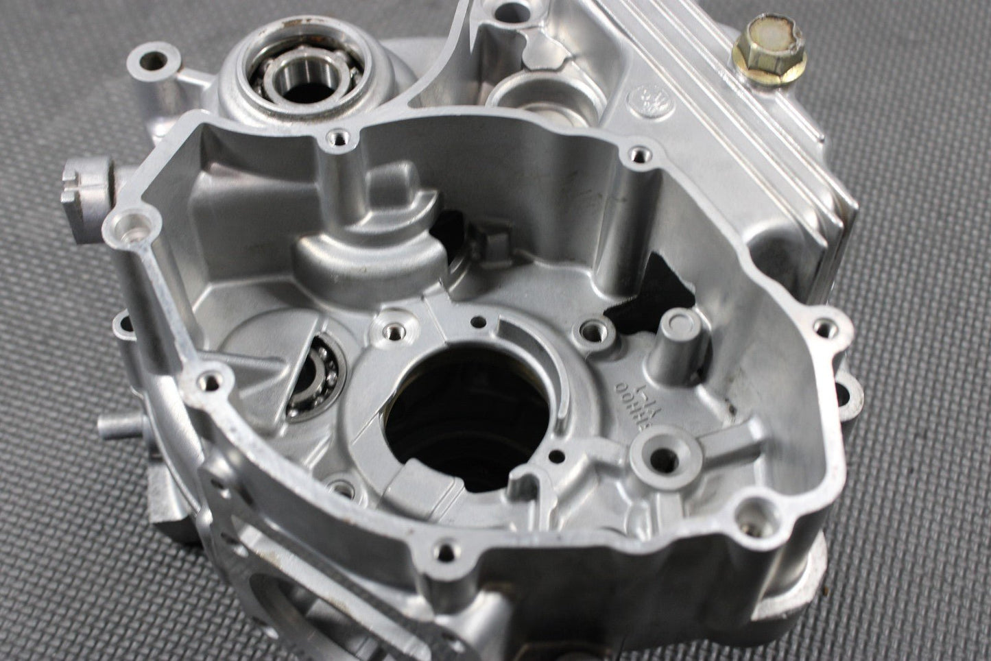 2000 YAMAHA 00 - 08 TTR125L OEM LEFT RIGHT ENGINE MOTOR CRANKCASE CRANK - hggarage
