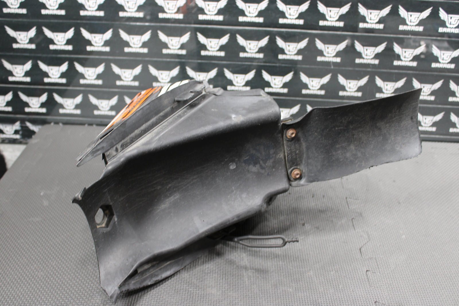 2006 KTM 85SX OEM AIRBOX INTAKE AIR CLEANER CASE 47006001051 - hggarage