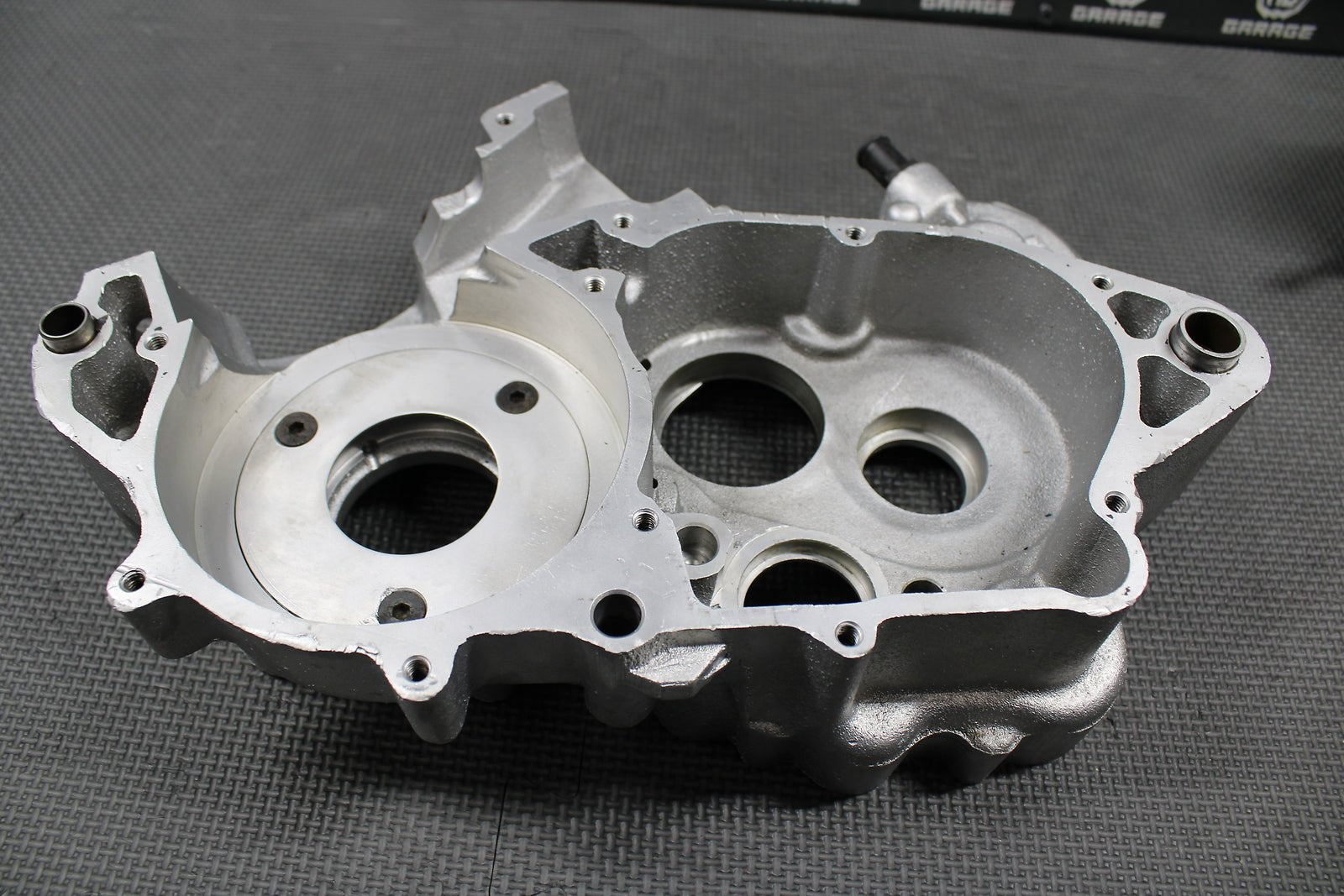 1991 KTM 300 EXC OEM LEFT RIGHT ENGINE MOTOR CRANKCASE CRANK CASES 54630004200 - hggarage