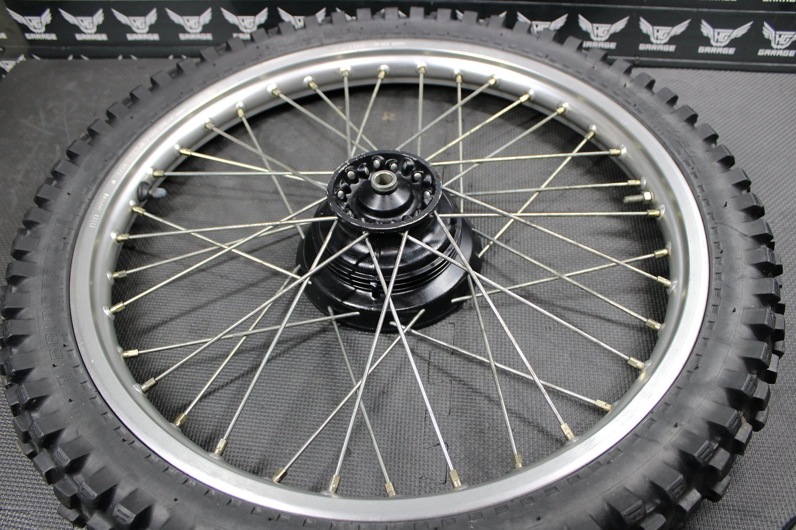 2001 94 - 02 Honda XR200R OEM DID Front Wheel Rim Hub Tire Assy 21" 44650 - KT0 - 306 - hggarage